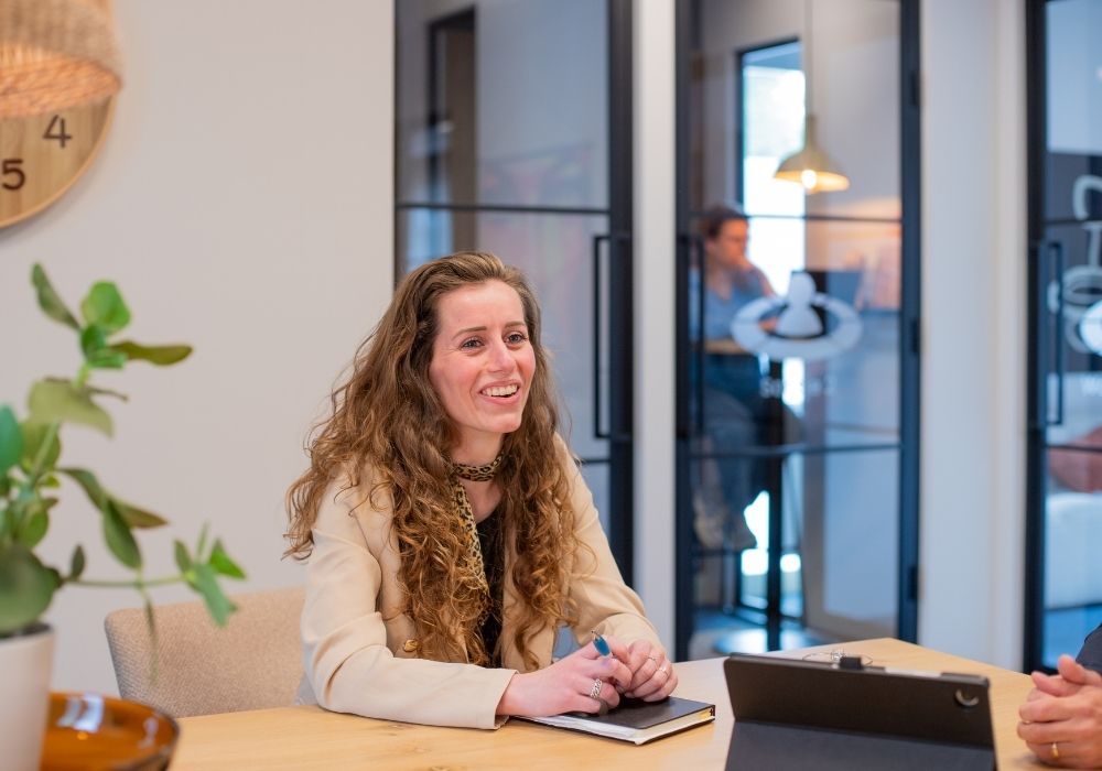 Senior HR Consultant